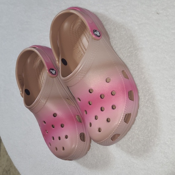Crocs Classic Clogs Size 10 Women's - Picture 1 of 7
